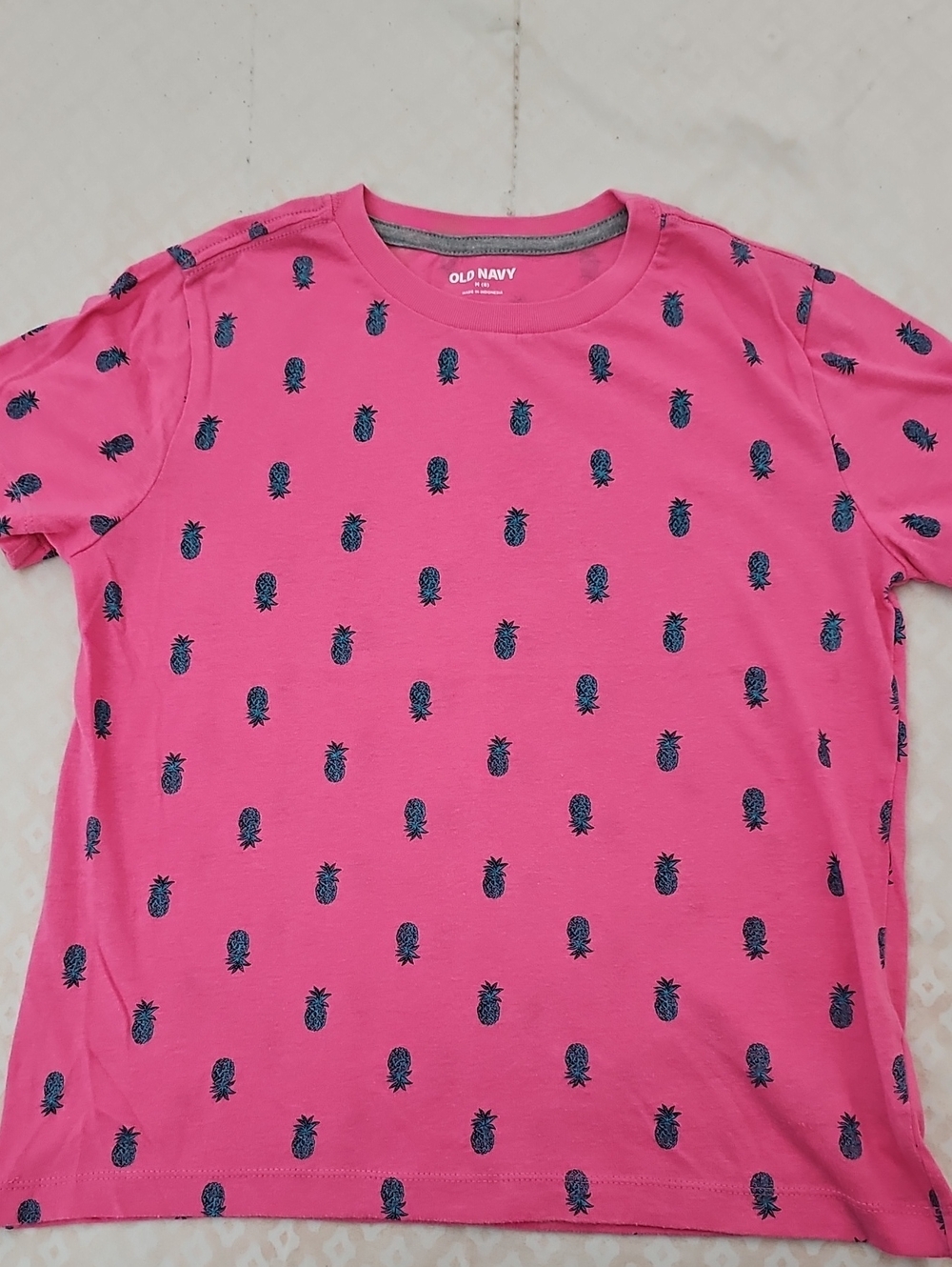 Bundle Of 11 Graphic Tees - Picture 5 of 12